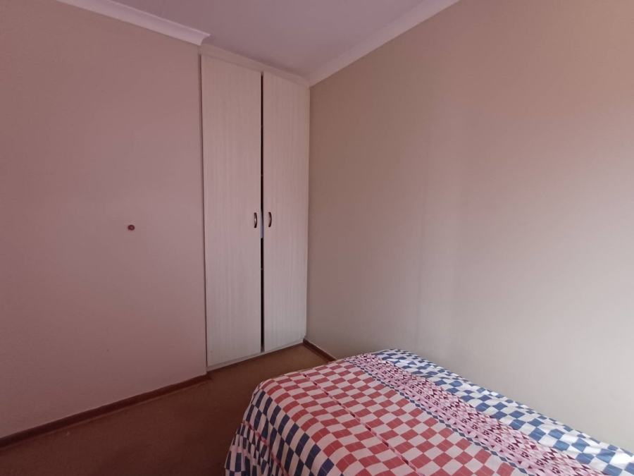 2 Bedroom Property for Sale in Hillside Free State